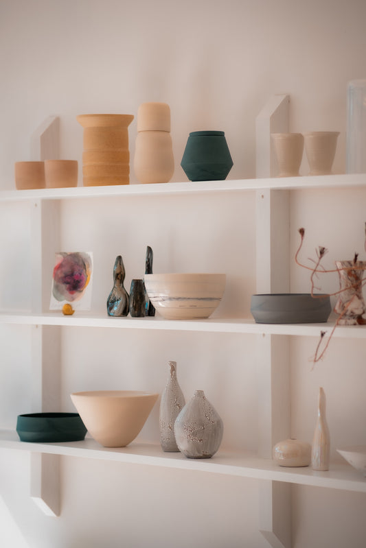 Three steps to style shelves with accessories.