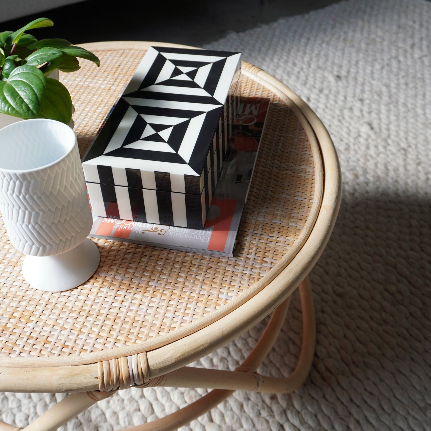 Florence Lacquer Storage Box in Off-white and Black