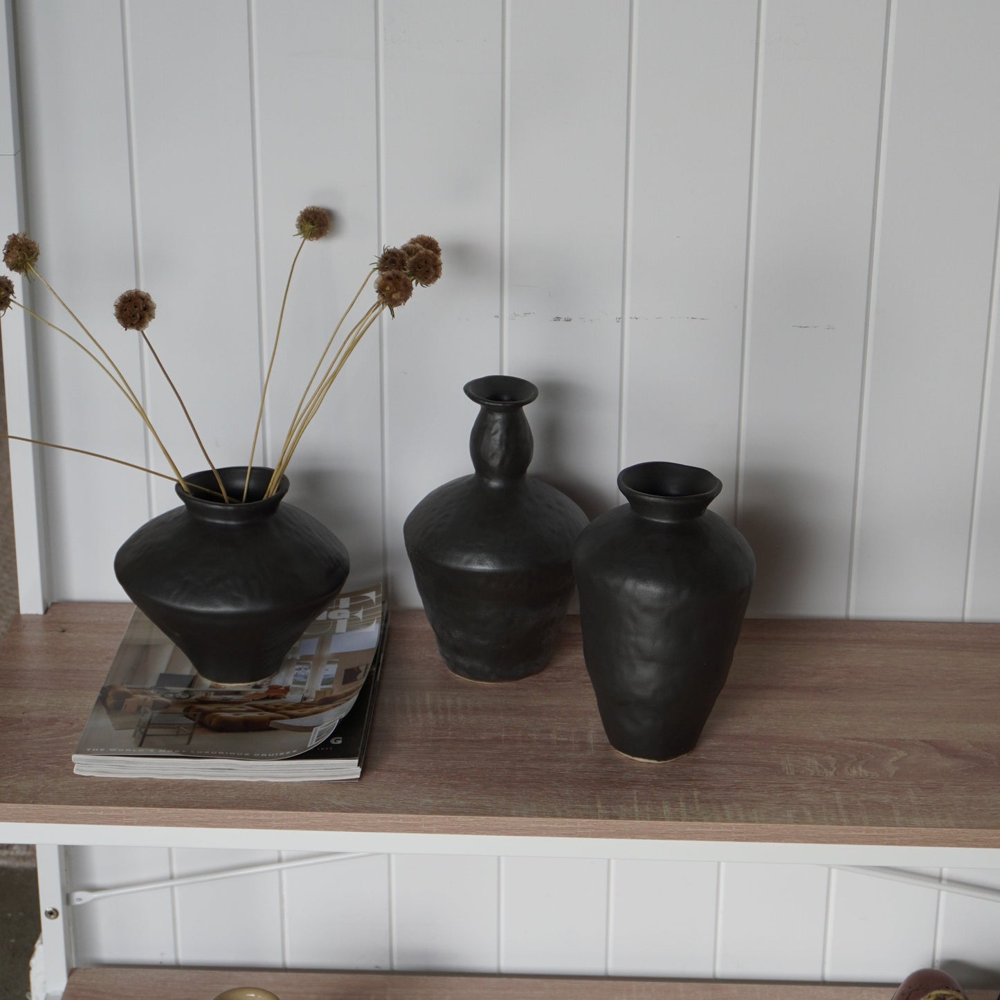 Dilan Organic Ceramic Vase in Black