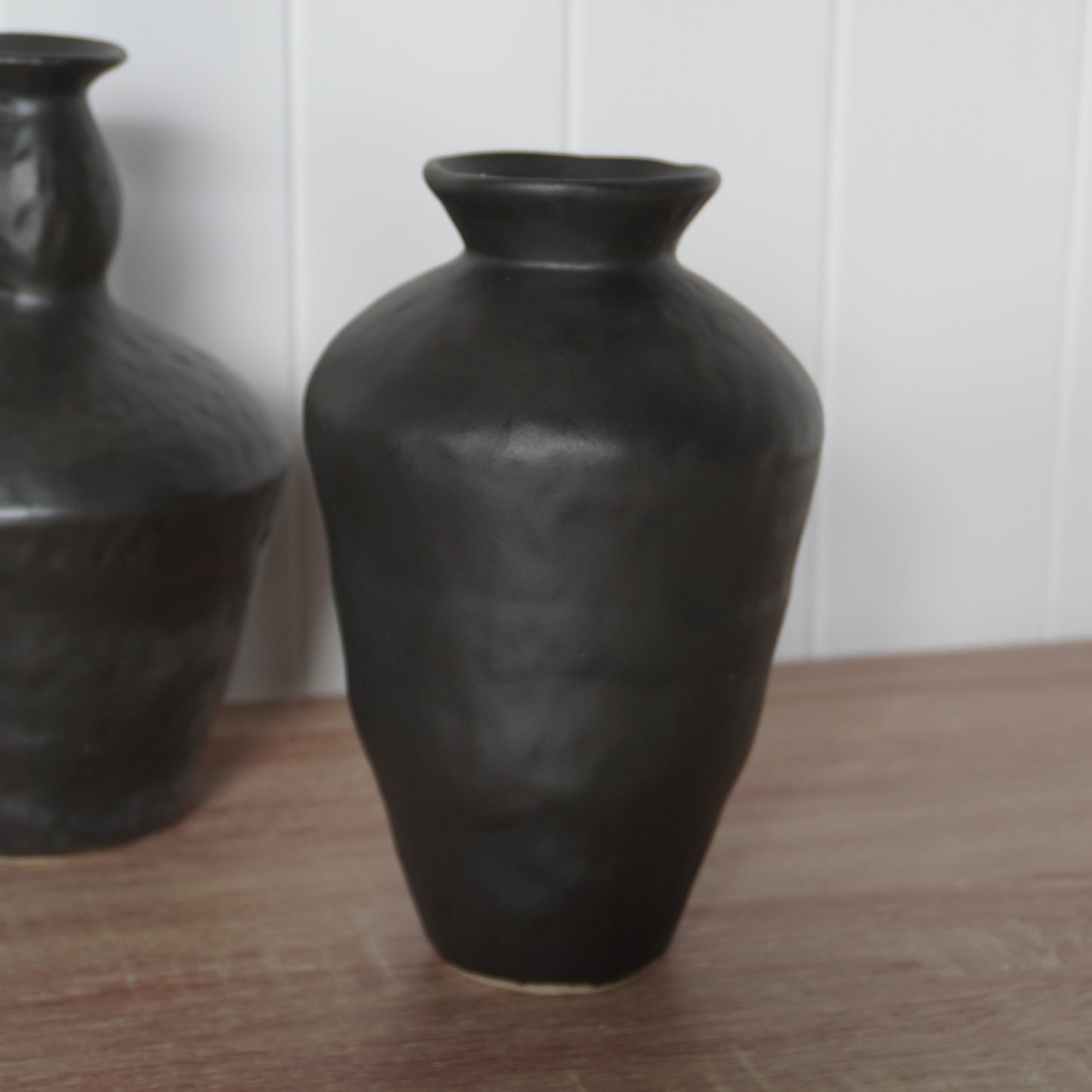 Dilan Organic Ceramic Vase in Black